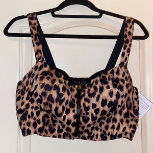 Victoria’s Secret knock out front/close sports bra. Medium support. Leopard 38D